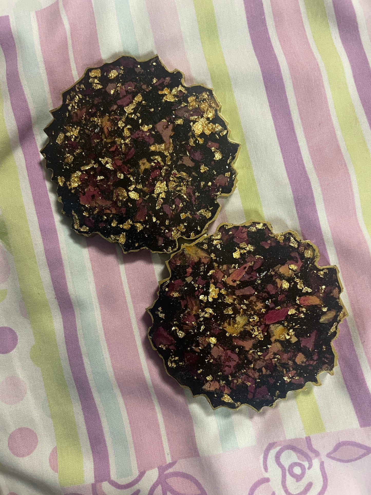 Black with gold flakes and rose petals Small Irregular Round Coasters - Set of 2