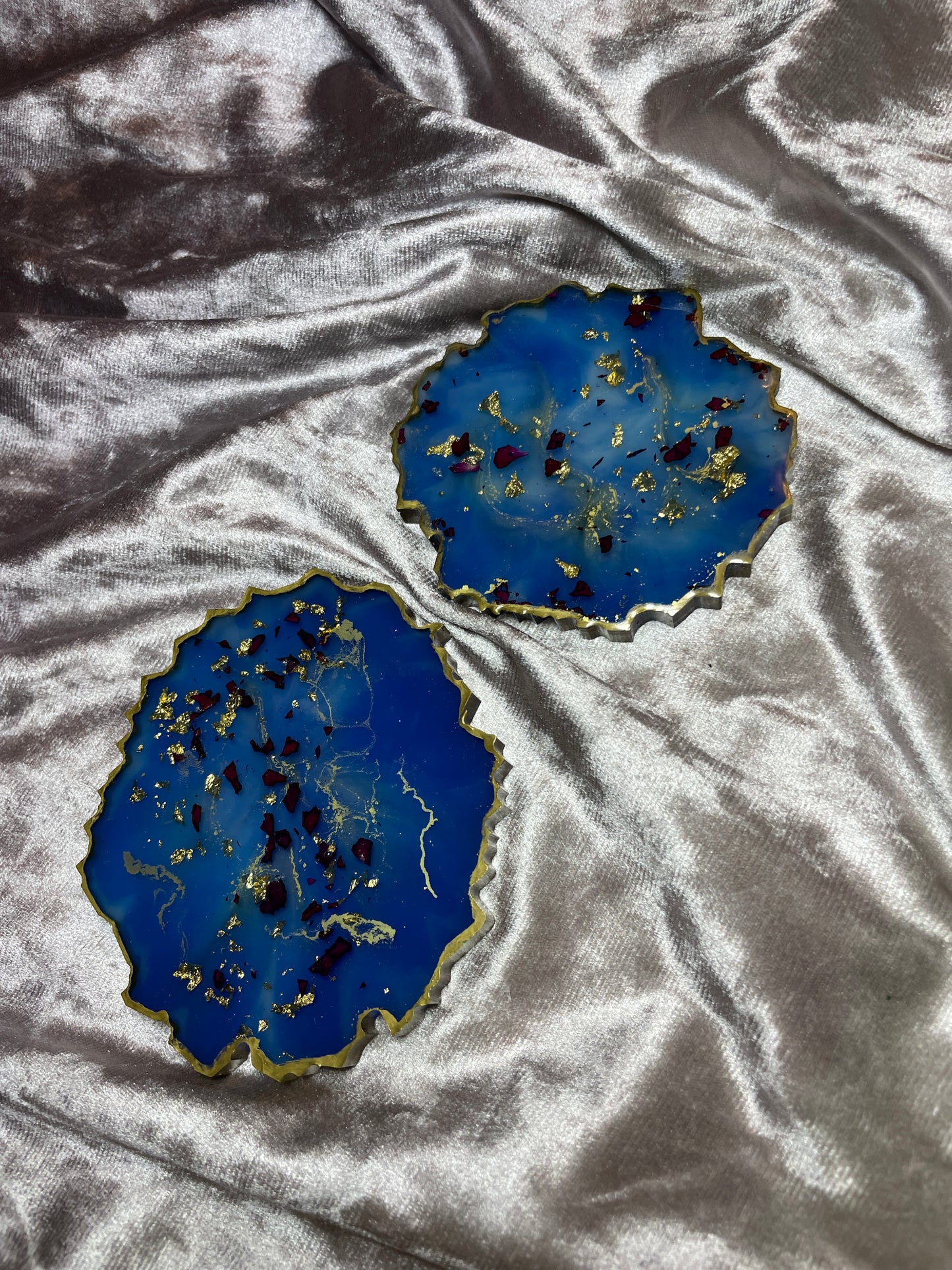 Blue ombre with gold flakes and rose petals Small Irregular Round Coasters - Set of 2