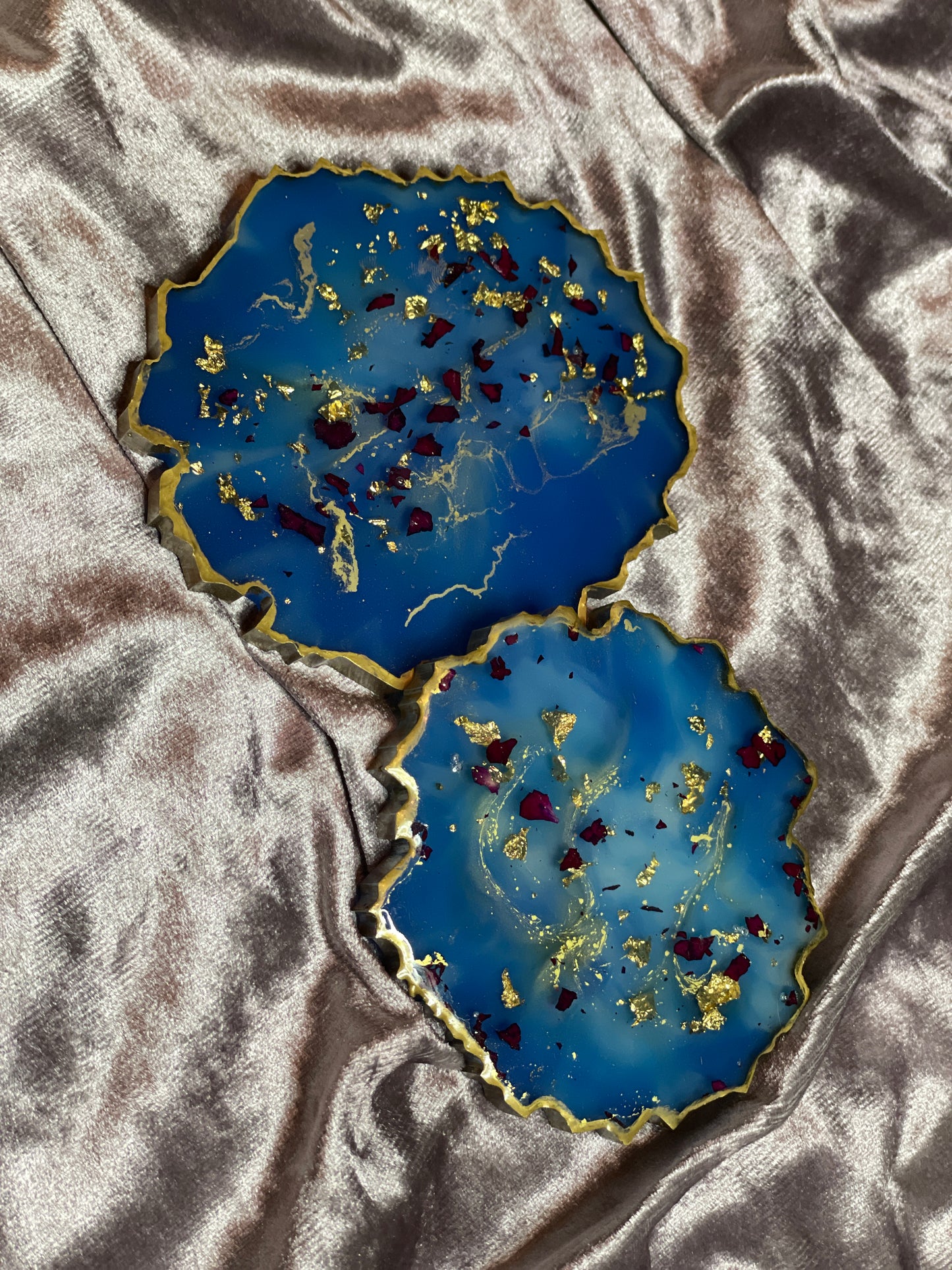 Blue ombre with gold flakes and rose petals Small Irregular Round Coasters - Set of 2