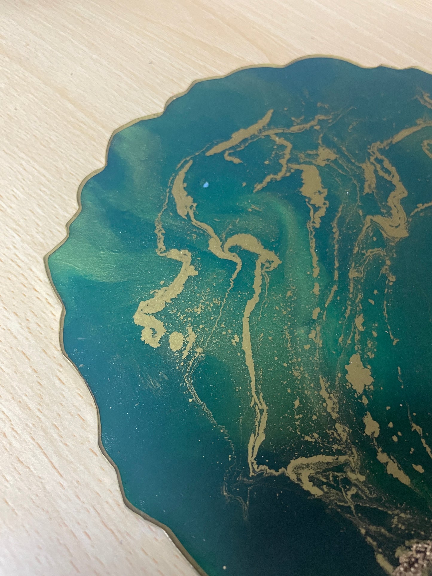 Green and gold - Round Resin Placemat