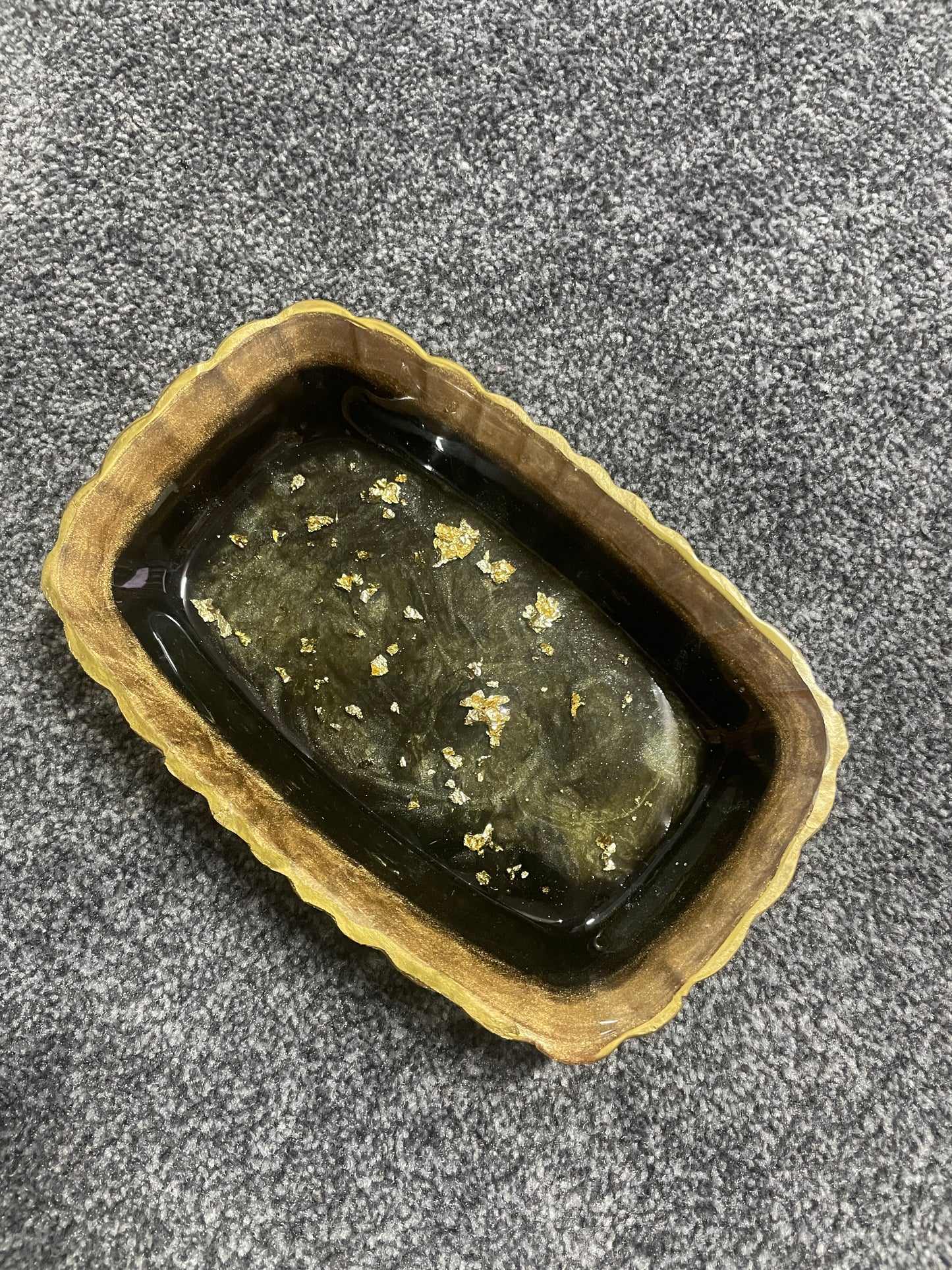 Black and Gold, with gold flakes Rectangle Pleated Resin Trinket Tray