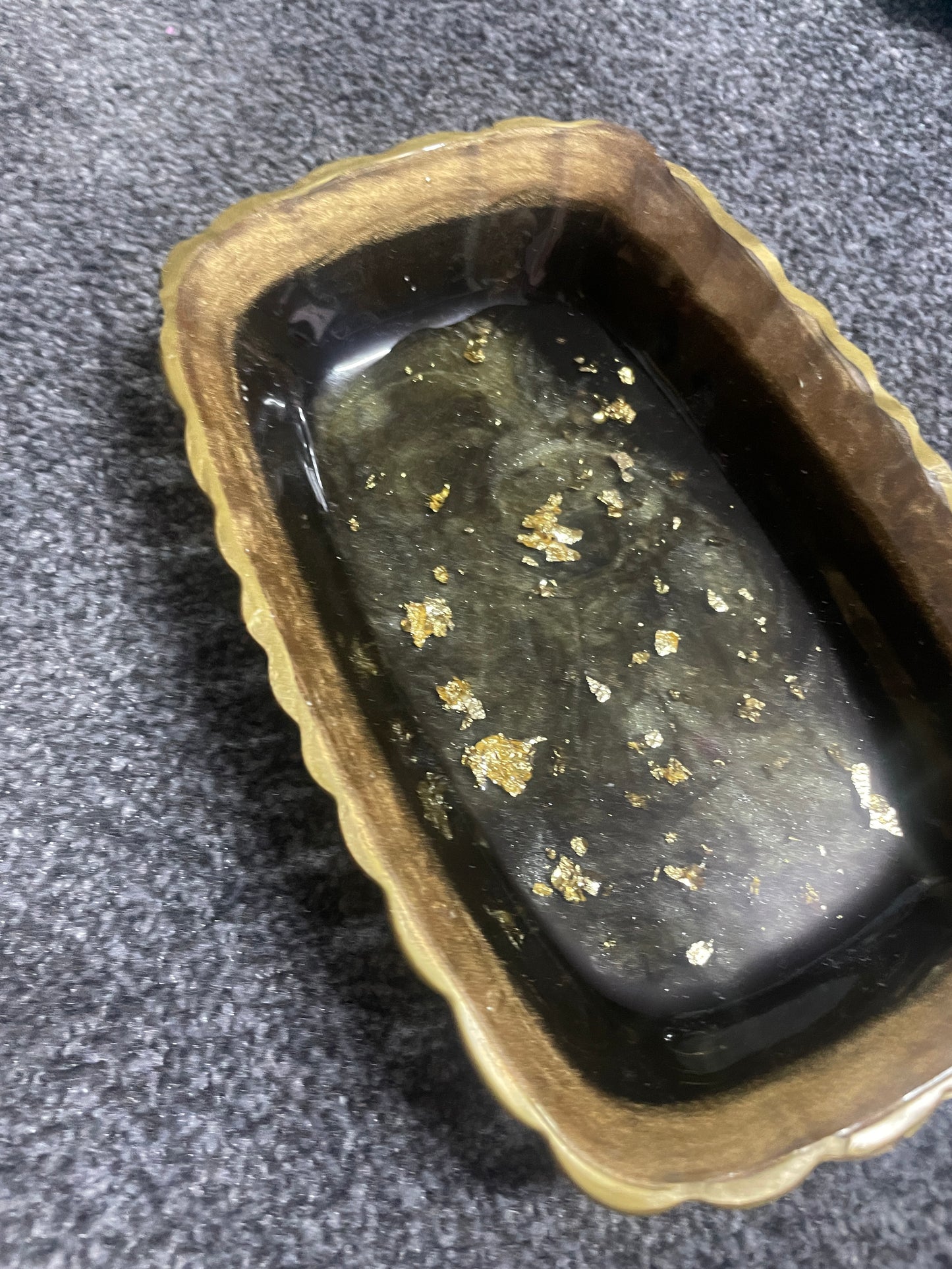 Black and Gold, with gold flakes Rectangle Pleated Resin Trinket Tray