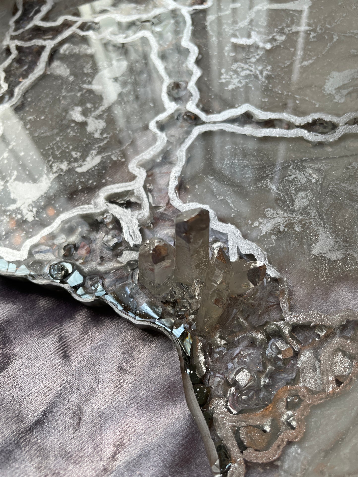 Silver and White Quartz and Glass  - Extra Large Geode Resin Tray