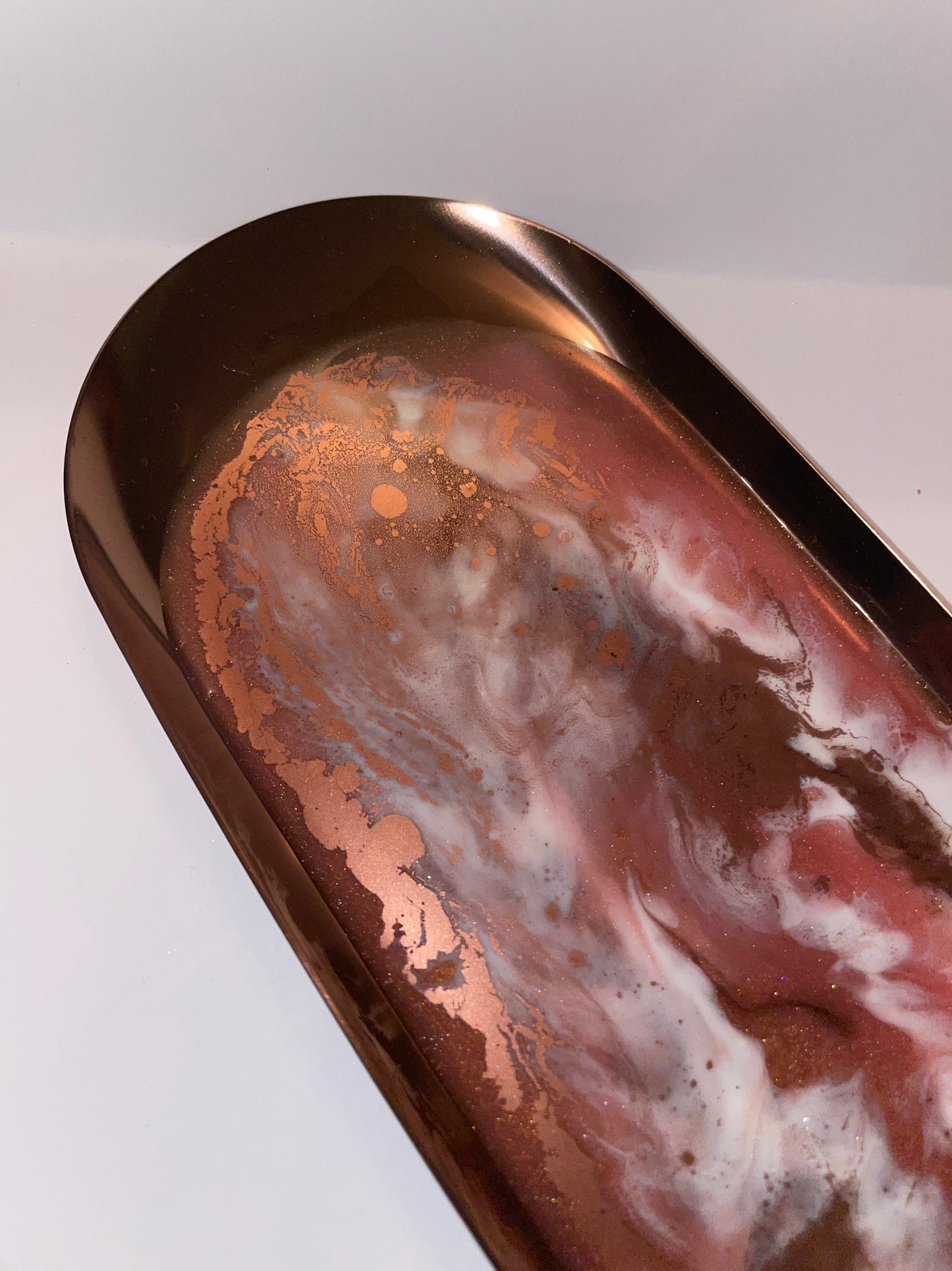 Pink, white and rose gold, Oval Rose-Gold Metal Resin Trinket Tray