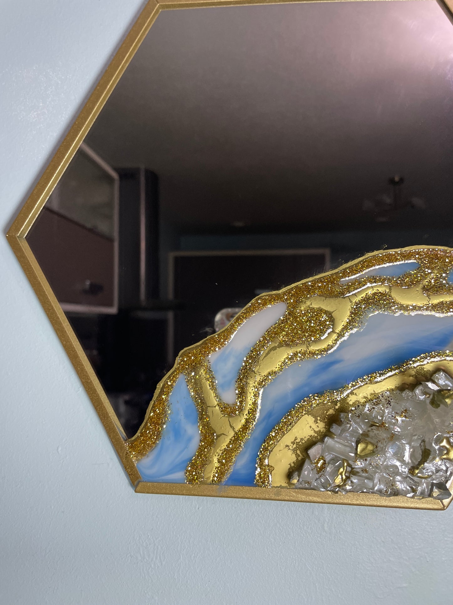 Hexagonal Wall Hanging Resin Mirror - Custom Wall Art