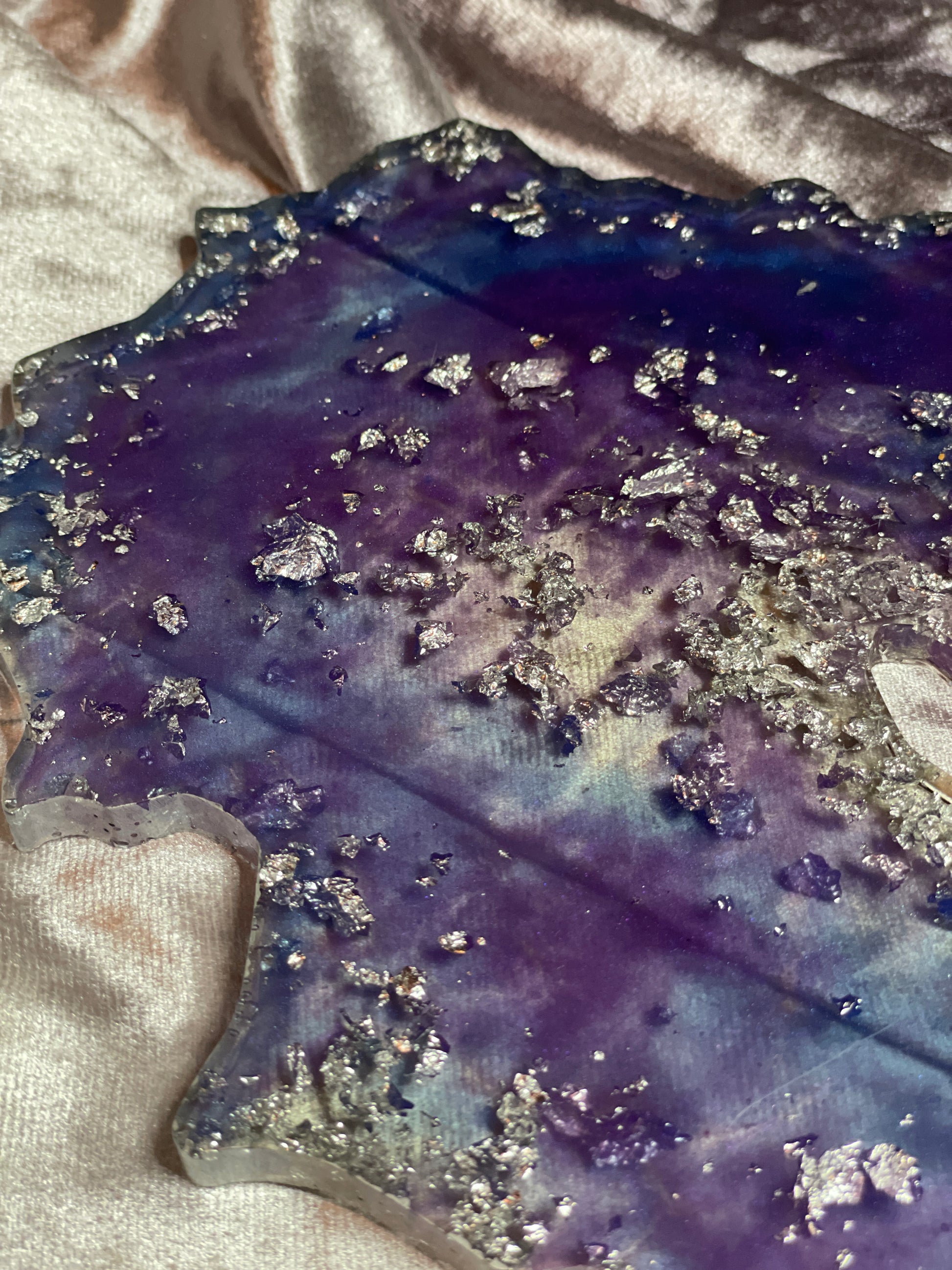 Purple and Blue Clear Effect with Silver Flakes Geode Resin Placemat - EpoxyCore - [shop_type] 