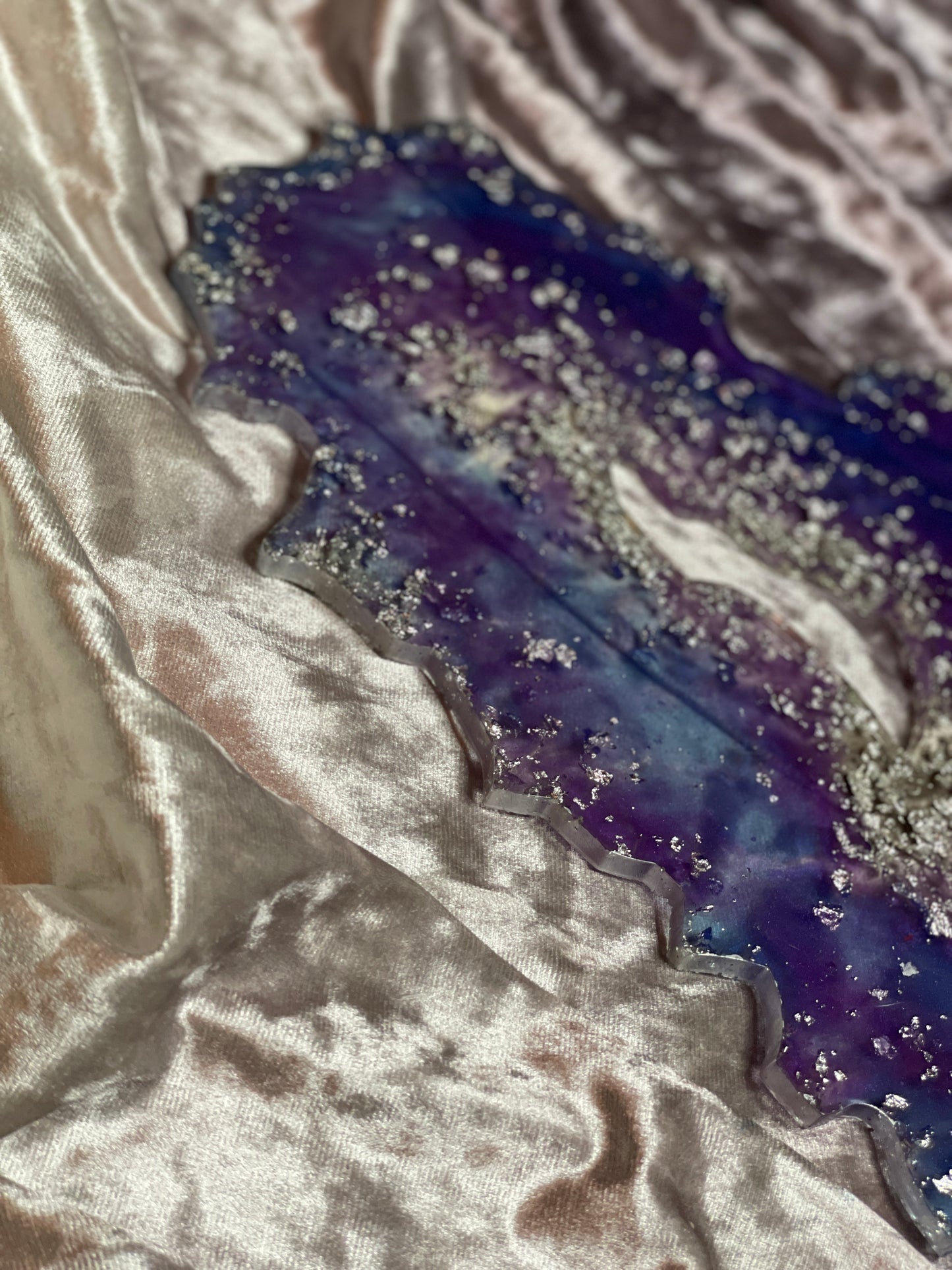 Purple and Blue Clear Effect with Silver Flakes Geode Resin Placemat - EpoxyCore - [shop_type] 